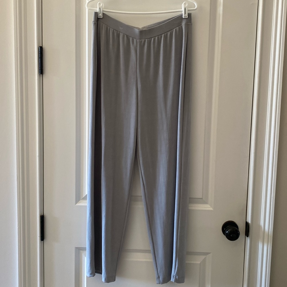 Chicos travelers pants size 2